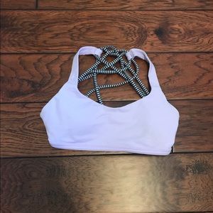 Lululemon free to be wild sports bra